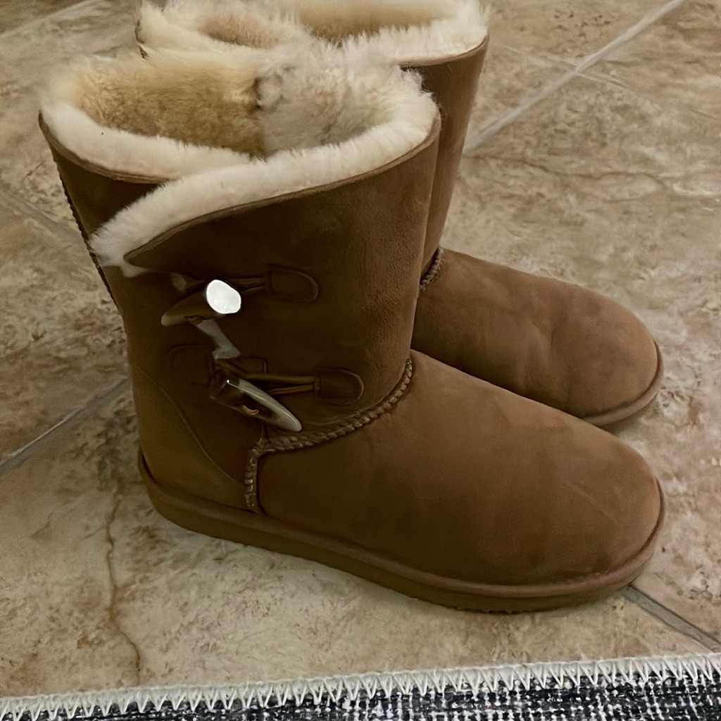 Toggle Boots